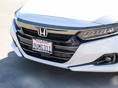 Used 2022 Honda Accord Sport image 12