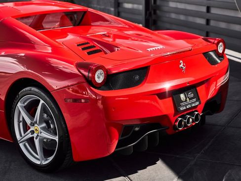 Used 2012 Ferrari 458 Spider RWD image 11