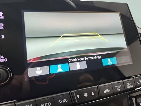 Used 2024 Honda Odyssey Touring image 5