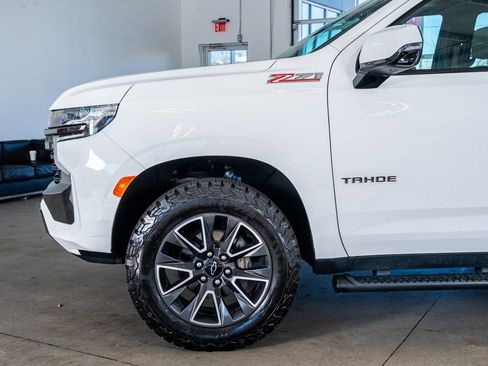 Used 2021 Chevrolet Tahoe Z71 w/ Luxury Package image 9