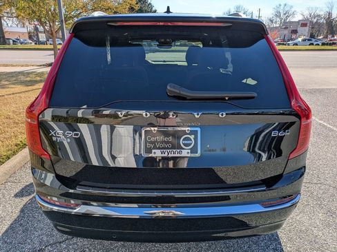 Certified 2024 Volvo XC90 B6 Ultimate w/ Lounge Package image 5