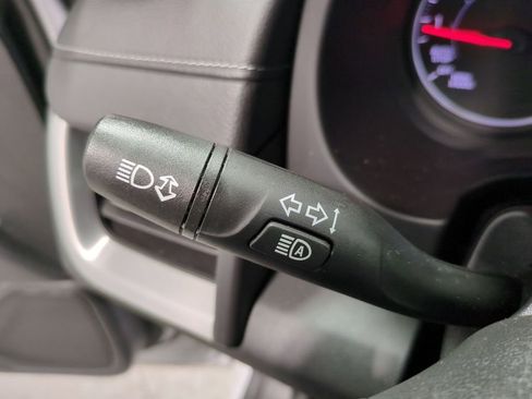 Used 2022 GMC Terrain SLE w/ Driver Convenience Package image 33