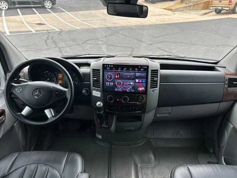 Used 2015 Mercedes-Benz Sprinter 3500 image 16