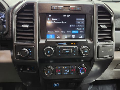 Used 2019 Ford F350 XLT w/ XLT Premium Package image 31