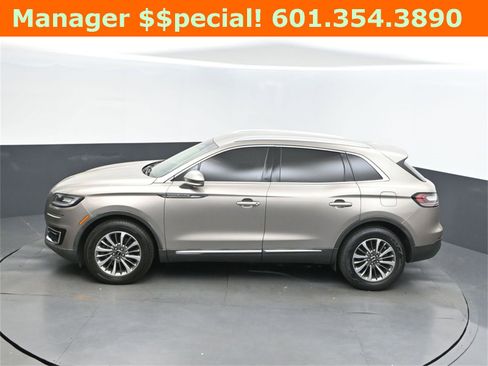 Used 2020 Lincoln Nautilus FWD w/ Equipment Group 101A image 31