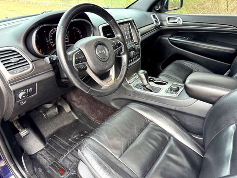 Used 2018 Jeep Grand Cherokee Limited image 11