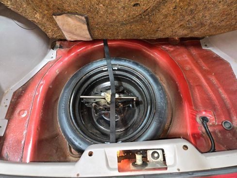 Used 1990 Ford Mustang LX image 48