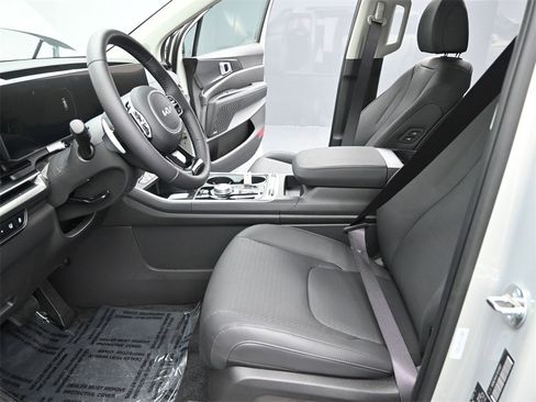 New 2026 Kia Carnival SX Prestige image 18