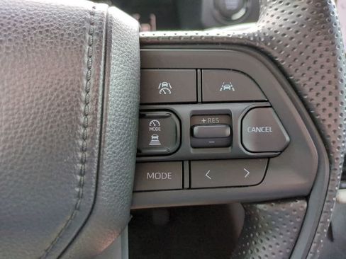 Certified 2025 Toyota Tacoma SR5 AWD/4WD image 23