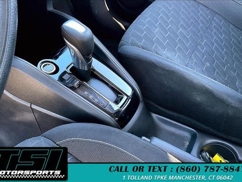 Used 2022 Nissan Kicks S image 15