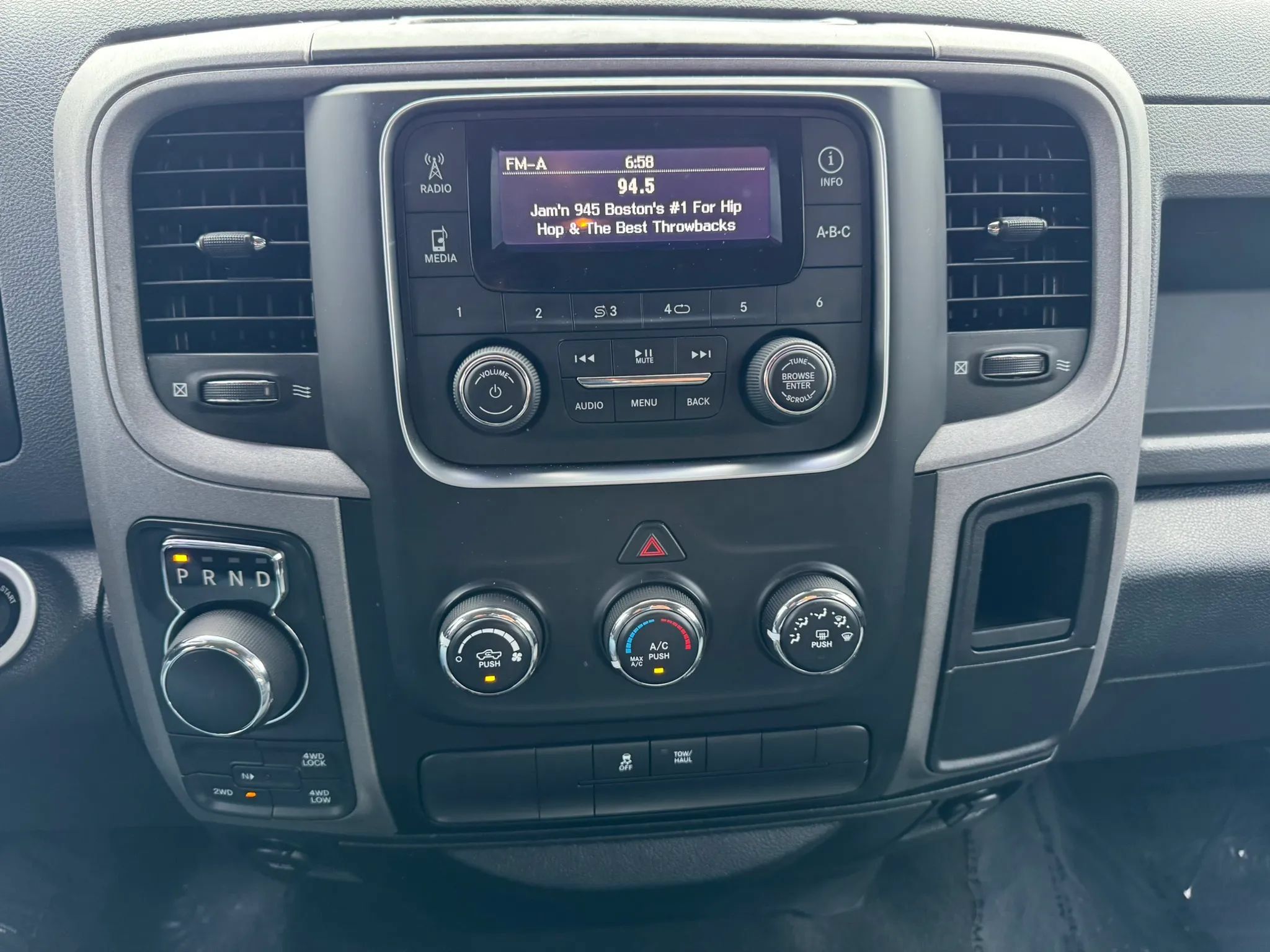 Used 2017 RAM 1500 Express AWD/4WD image 15
