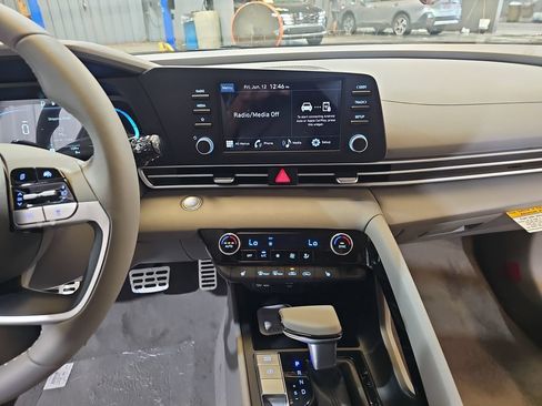 New 2026 Hyundai Elantra SEL Sport Premium FWD image 21