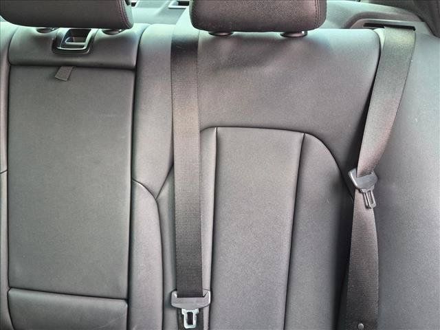 Used 2019 BMW 330i Sedan RWD image 11