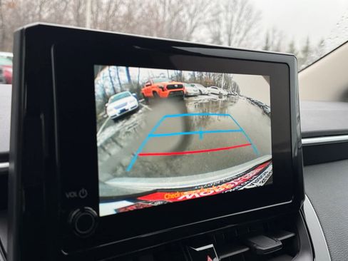 Used 2025 Toyota Corolla LE image 19