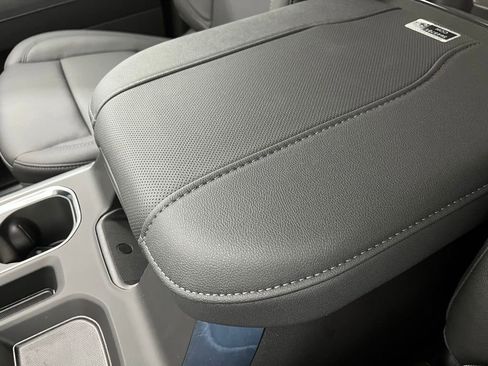 New 2026 GMC Sierra 1500 SLT w/ SLT Premium Package image 29