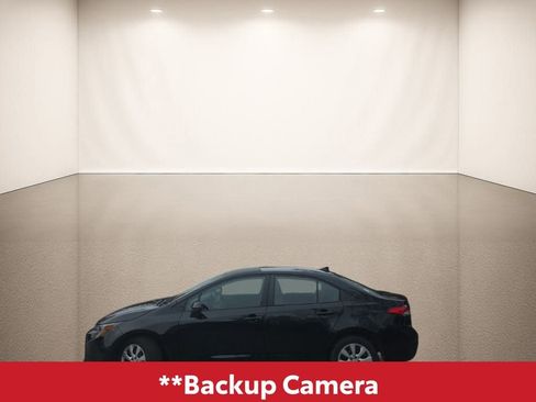 Used 2024 Toyota Corolla LE image 4