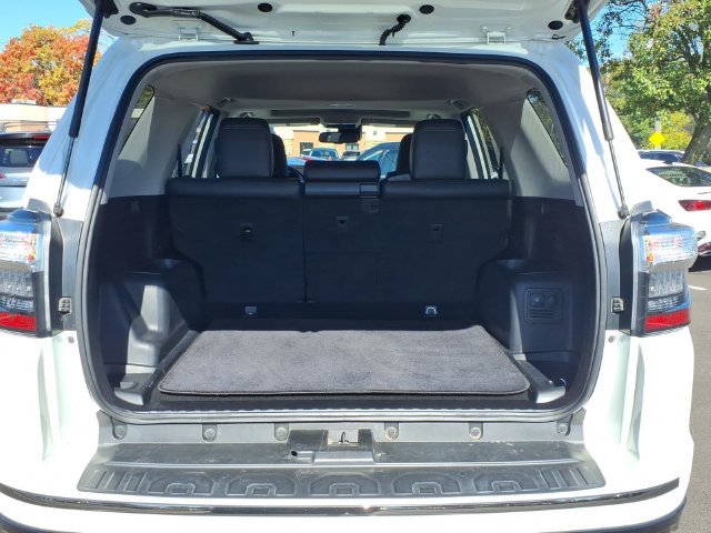 Used 2021 Toyota 4Runner Nightshade AWD/4WD image 10