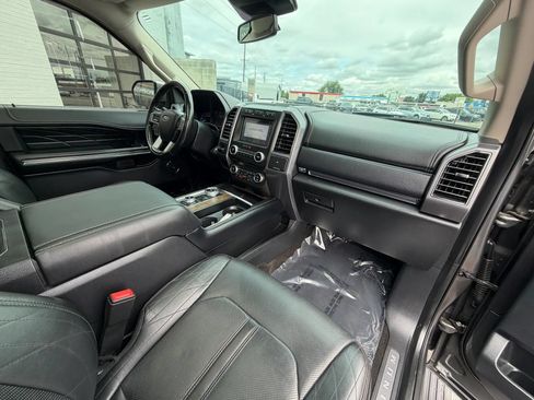 Used 2018 Ford Expedition Platinum AWD/4WD image 13