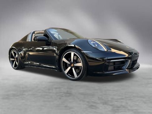 Used 2021 Porsche 911 Targa 4S Heritage Design AWD/4WD image 3