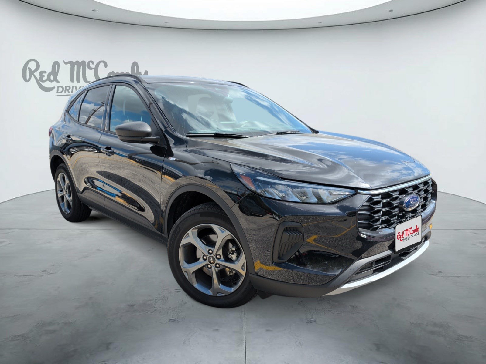 Certified 2025 Ford Escape ST-Line AWD/4WD image 3