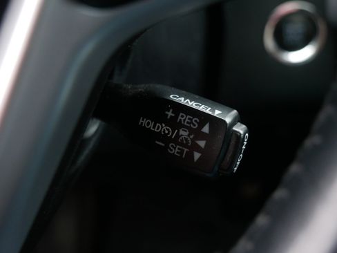 Used 2019 Toyota Highlander Limited AWD/4WD image 28