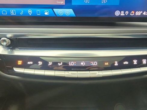 Used 2024 Cadillac Lyriq Tech image 49