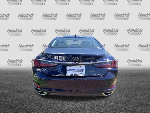 Certified 2025 Lexus ES 350 w/ Premium Package image 9