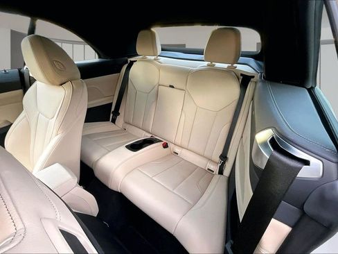 Used 2024 BMW M440i Convertible w/ Premium Package image 26