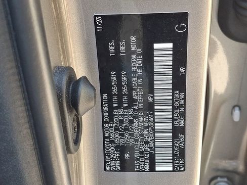 Used 2023 Lexus GX 460 Premium w/ Accessory Package AWD/4WD image 28