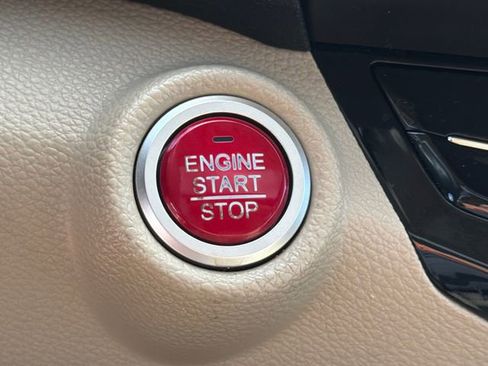 Used 2017 Honda Accord EX-L image 28