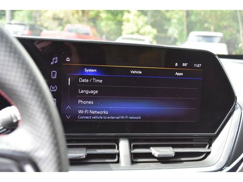 Used 2025 Chevrolet Trax RS w/ Driver Confidence Package image 22