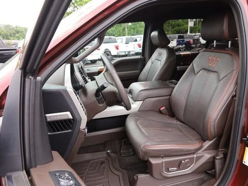 Used 2017 Ford F150 King Ranch w/ Equipment Group 601A Luxury AWD/4WD image 8