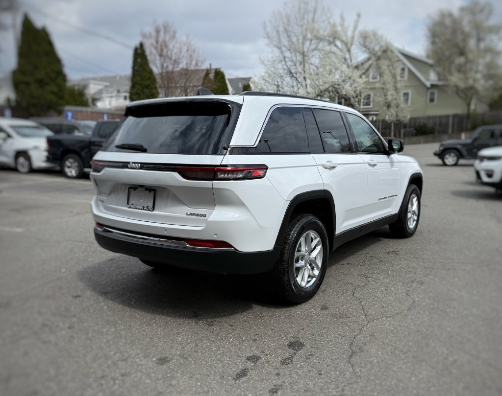 New 2026 Jeep Grand Cherokee Laredo X AWD/4WD image 8