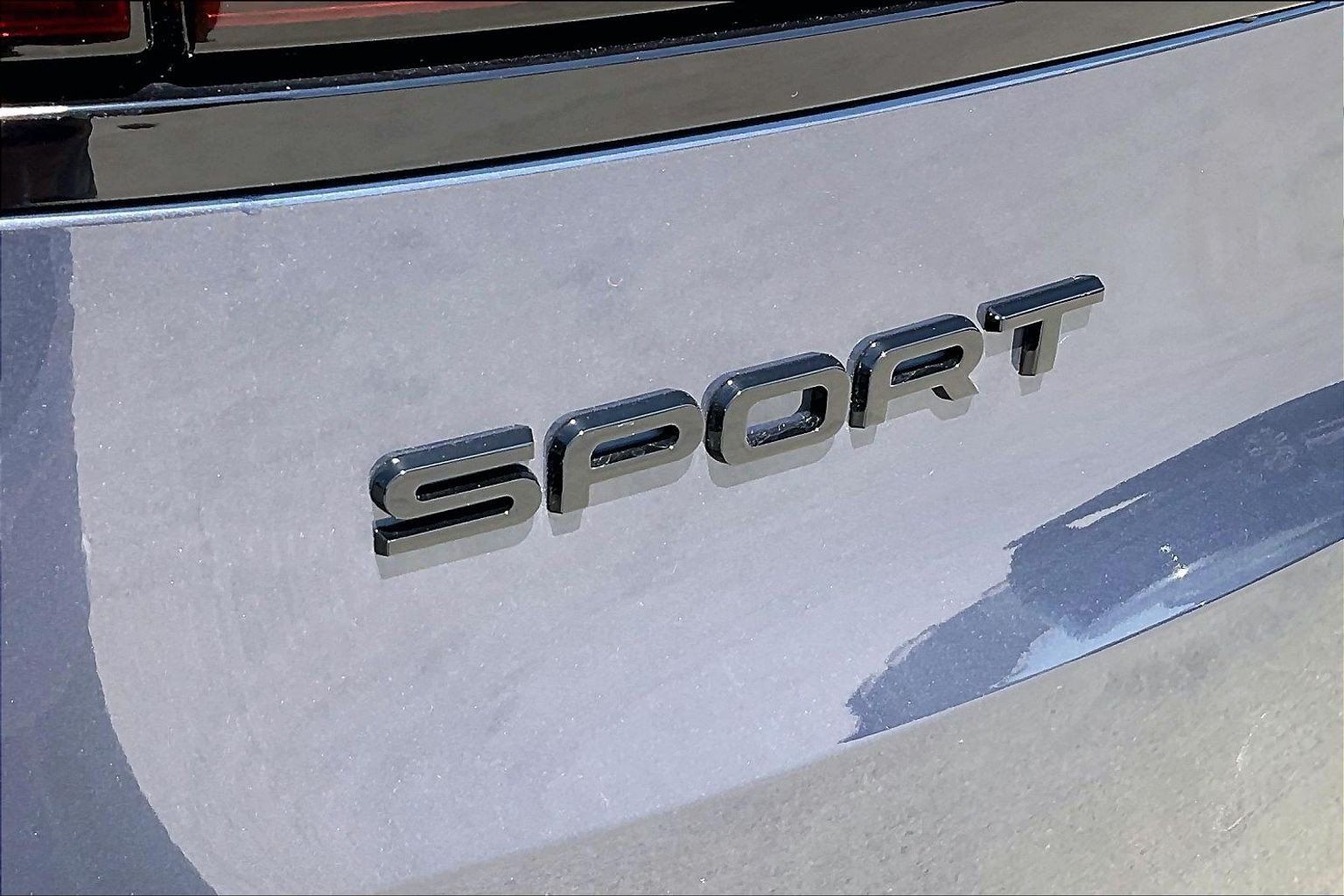 New 2026 Land Rover Range Rover Sport SE AWD/4WD image 9