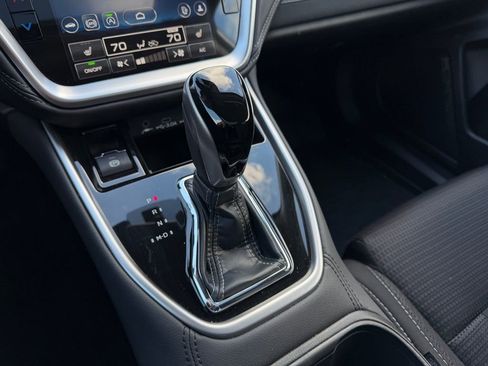 Used 2025 Subaru Outback Premium image 23