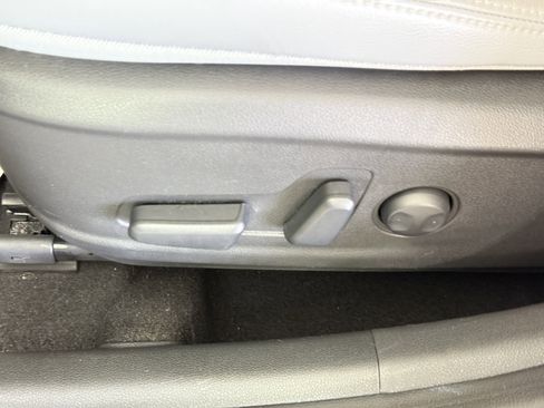 Used 2021 Hyundai Kona Limited w/ Cargo Package image 17