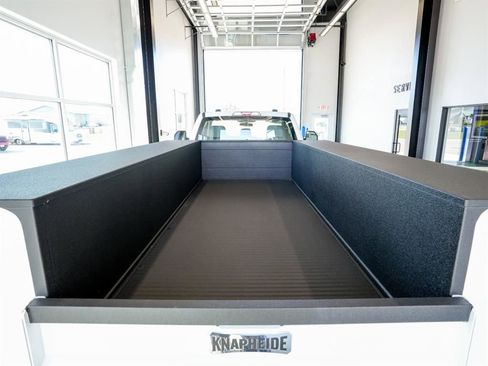 New 2025 Ford F550 4x4 Regular Cab Super Duty image 14