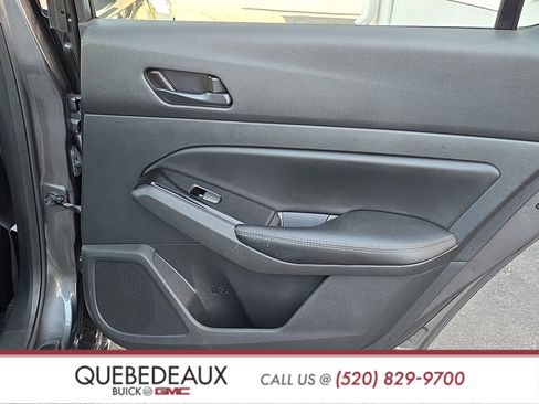 Used 2023 Nissan Altima 2.5 SV FWD image 23