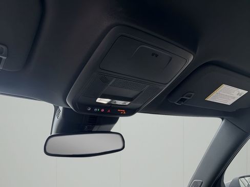 Used 2025 Buick Enclave Preferred image 37