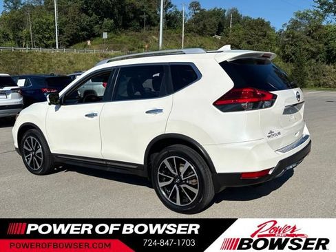 Used 2017 Nissan Rogue SL w/ SL Premium Package AWD/4WD image 3
