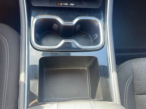 Used 2025 Chevrolet Traverse LT w/ LPO, Floor Liner Package FWD image 26