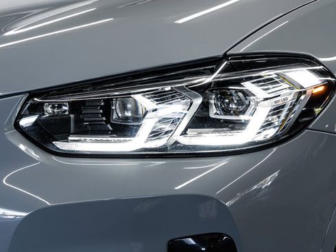 Used 2024 BMW X3 M40i AWD/4WD image 9