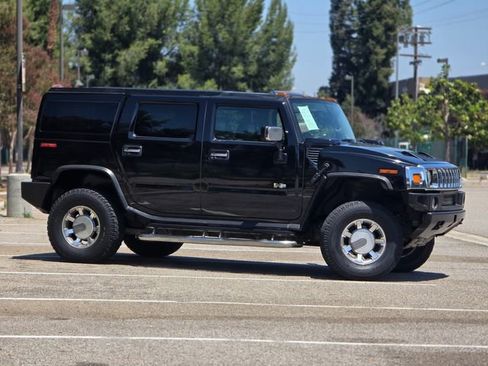 Used 2003 HUMMER H2 w/ Preferred Equipment Group AWD/4WD image 6