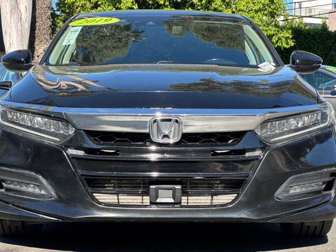 Used 2019 Honda Accord Touring image 9