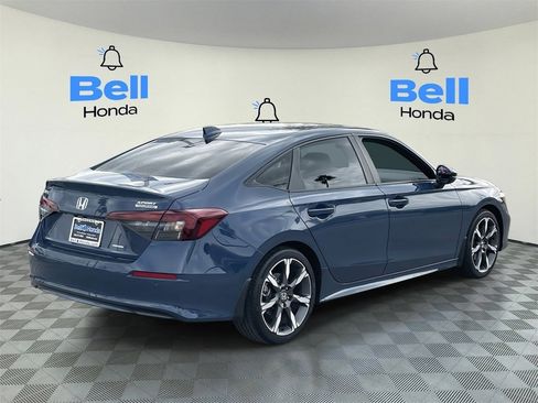 Certified 2025 Honda Civic Sport image 3