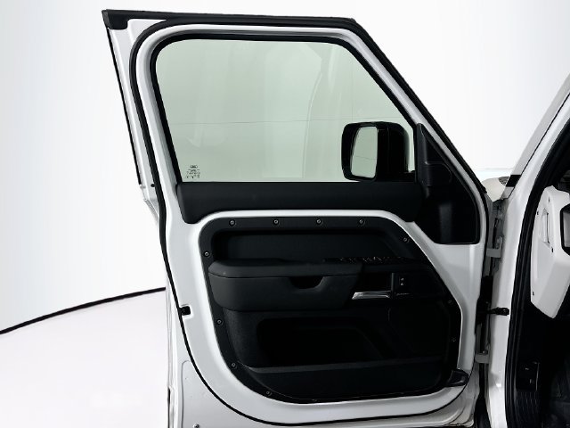 New 2025 Land Rover Defender 110 S AWD/4WD image 11