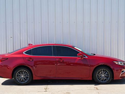 Used 2018 Lexus ES 350 w/ Premier Package image 51