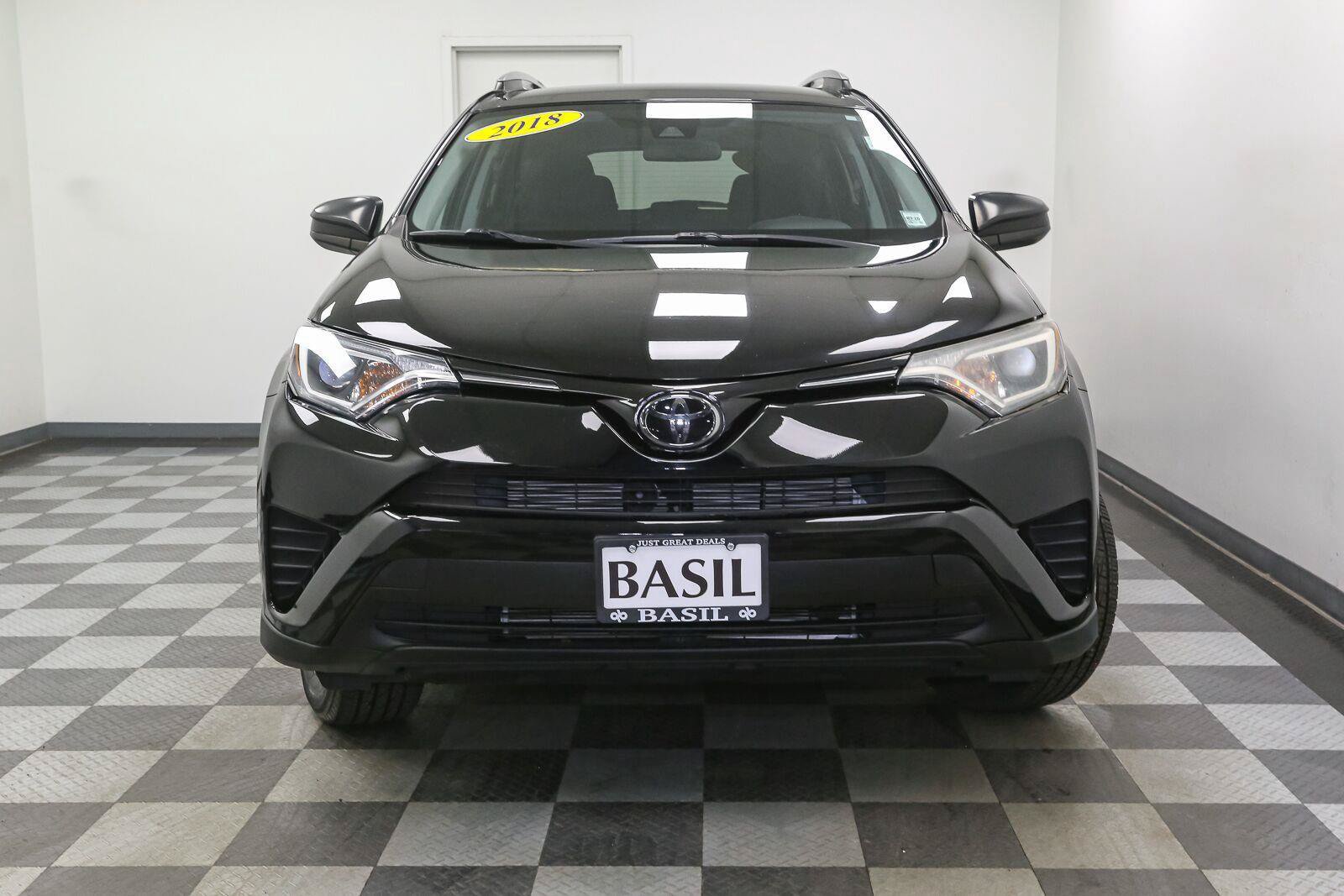 Used 2018 Toyota RAV4 LE w/ All Weather Liner Package AWD/4WD image 3