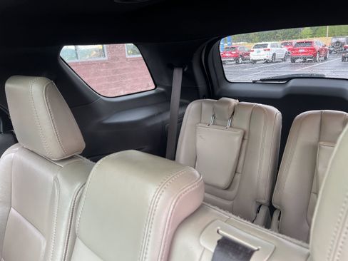 Used 2011 Ford Explorer XLT w/ 202A Rapid Spec Order Code AWD/4WD image 20