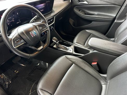 Used 2024 Buick Encore GX Sport Touring FWD image 9